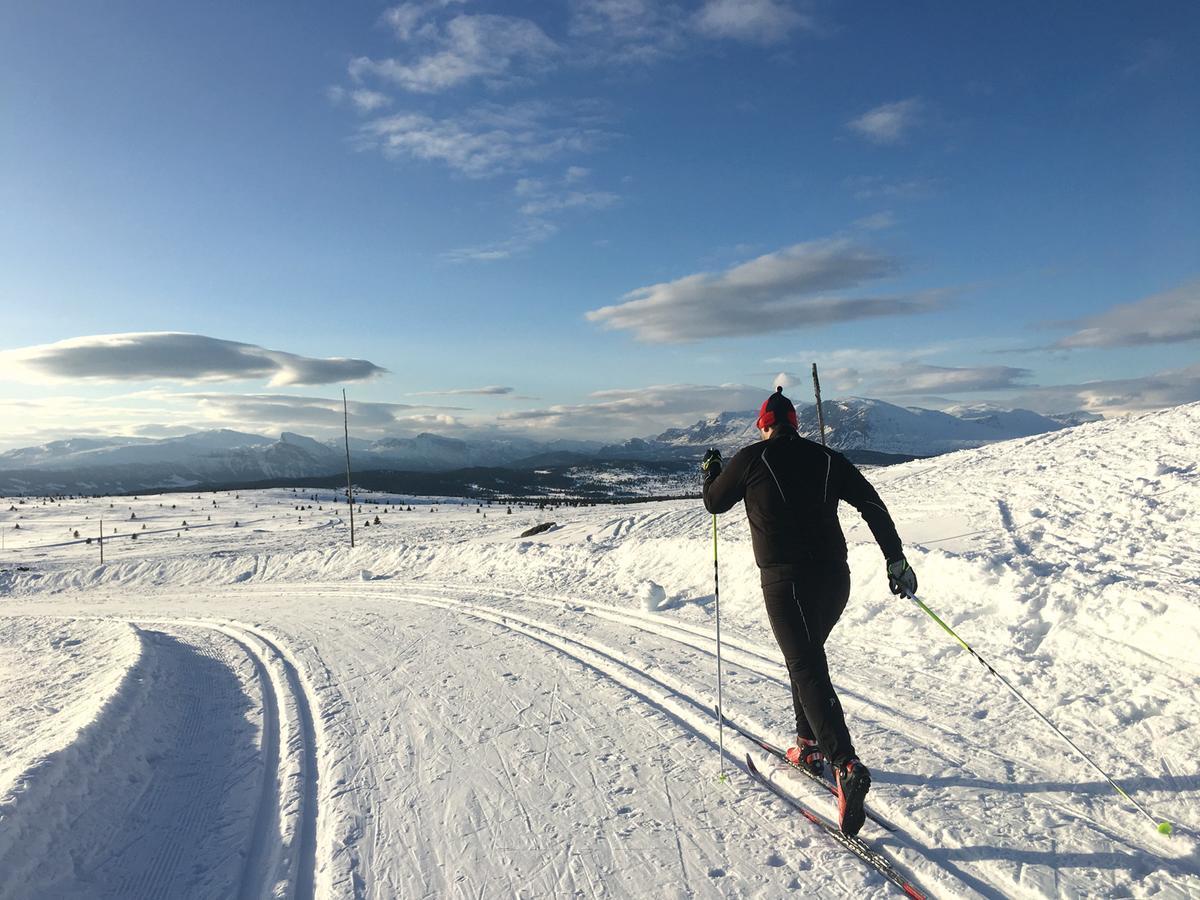 Pers Hotel Gol Kültér fotó